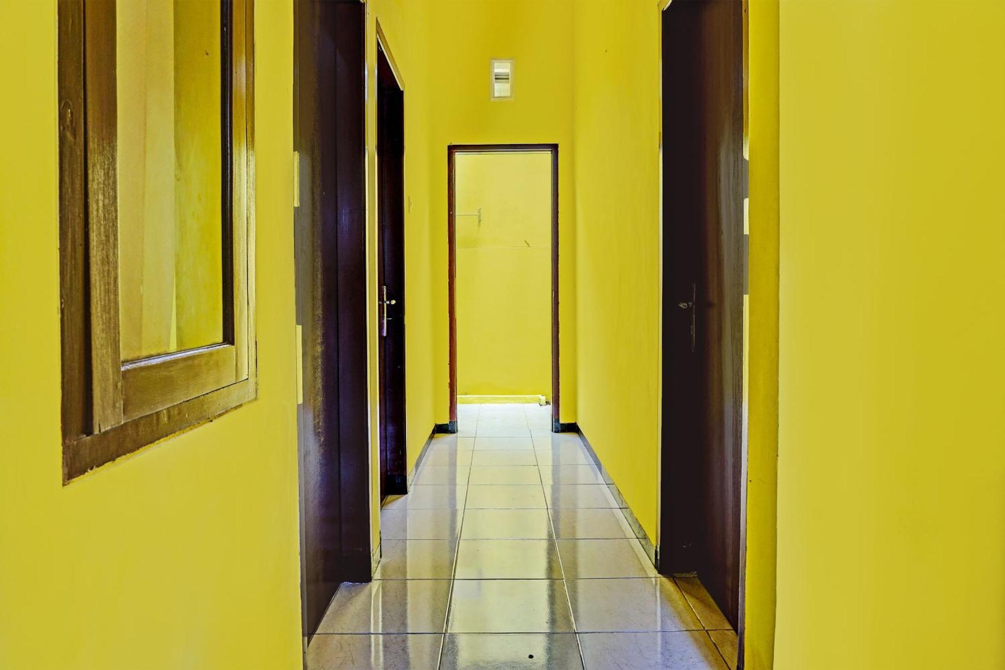 Hotel Oyo Life 91931 Permata Brantas Syariah 2*