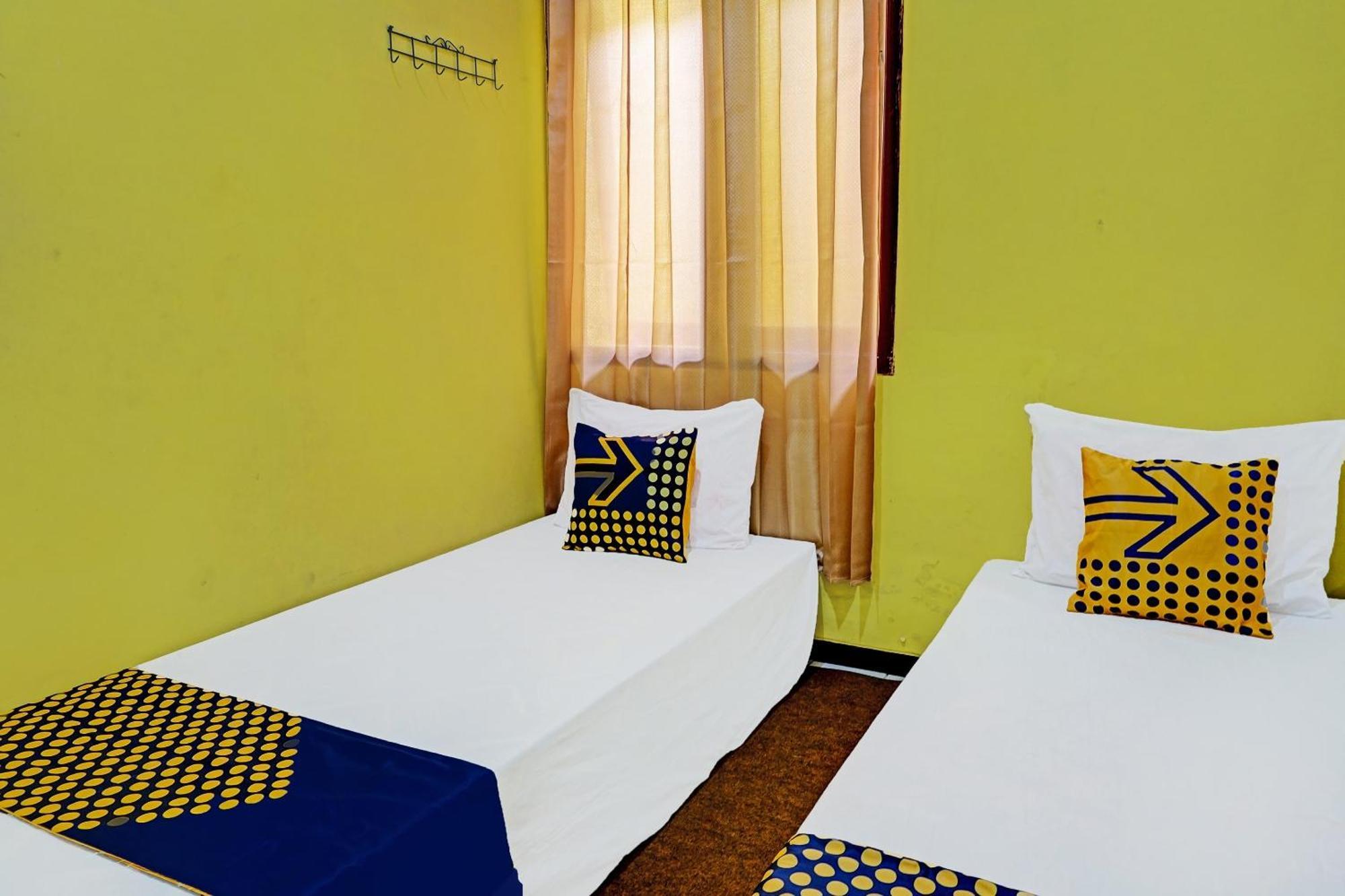 Oyo Life 91931 Permata Brantas Syariah 2* Malang