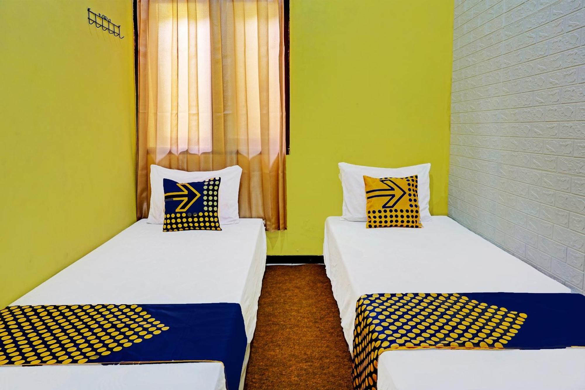 Oyo Life 91931 Permata Brantas Syariah 2* Malang