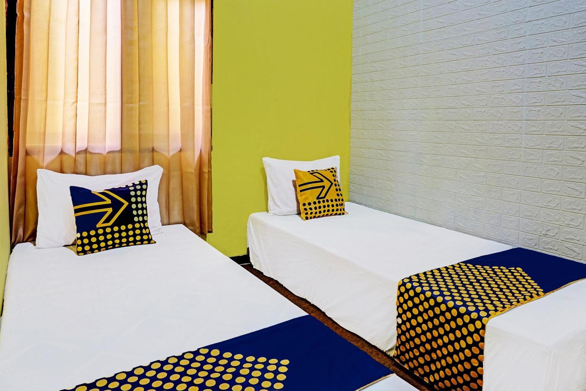 Hotel Oyo Life 91931 Permata Brantas Syariah Malang