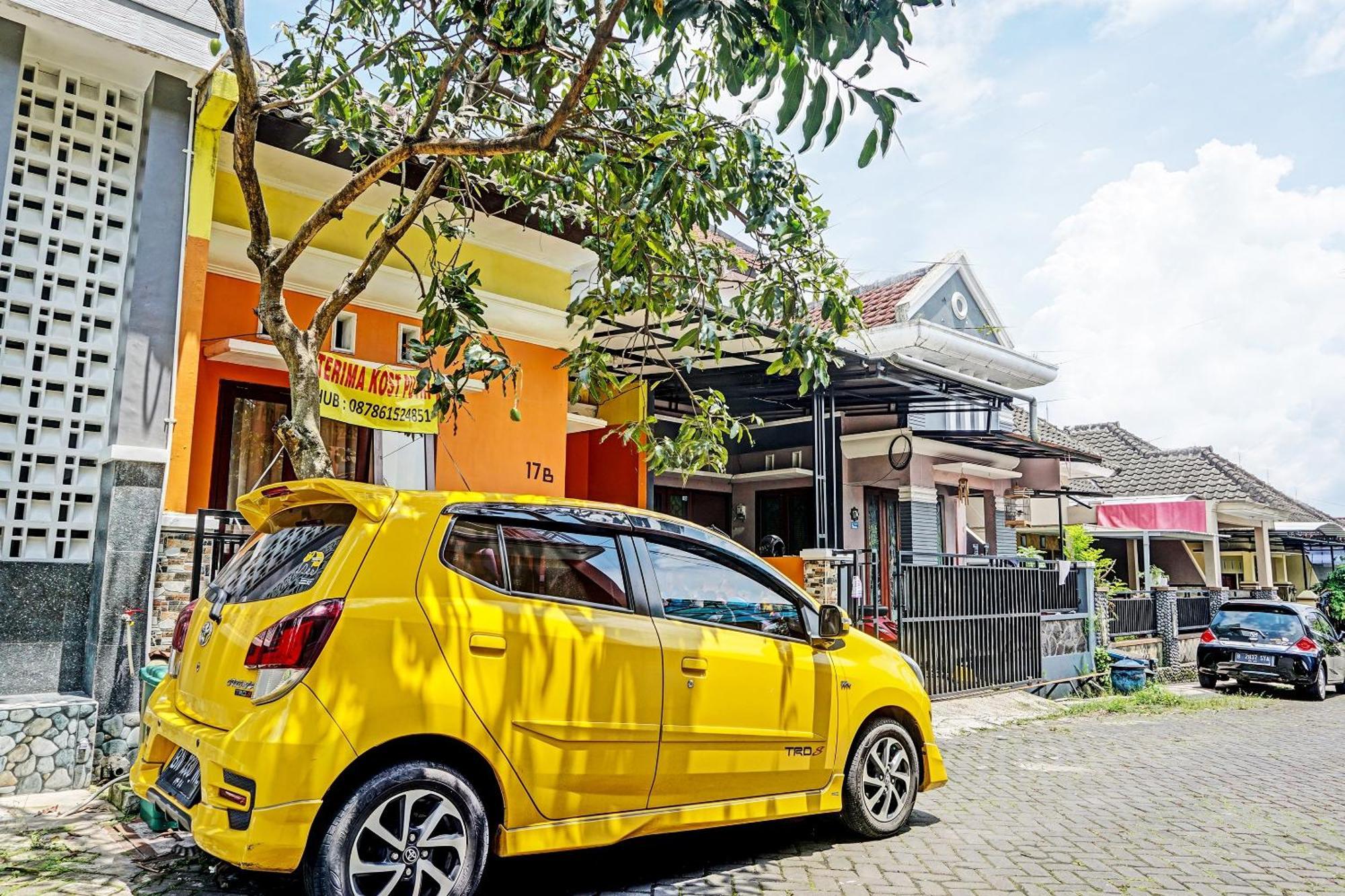 Oyo Life 91931 Permata Brantas Syariah 2* Malang